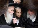 שמחת השבע ברכות פון נכדת הגה"צ רבי יצחק משה ארלנגר שליט"א, בהשתתפות האדמורי"ם מראחמיסטריווקא, סקולען, תולדות יהודה סטוטשין, תורת חכם.