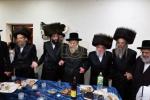 שמחת השבע ברכות פון נכדת הגה"צ רבי יצחק משה ארלנגר שליט"א, בהשתתפות האדמורי"ם מראחמיסטריווקא, סקולען, תולדות יהודה סטוטשין, תורת חכם.