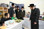 הגה"צ אב"ד צאנז ארה"ב שליט"א באזוכט ת"ת דרכי אבות צאנז בארא פארק 