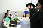 הגה"צ אב"ד צאנז ארה"ב שליט"א באזוכט ת"ת דרכי אבות צאנז בארא פארק 