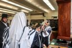 שמחת הבר מצוה פאר א אייניקל פון כ"ק אדמו"ר מבאבוב - 45 שליט"א 