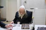  מסיבת לחיים בבית הגה"צ המקובל רבי אביש ציינווירט שליט"א לרגל ארויסגעבן די נייע ספר צוואת הריב"ש עם פירוש אבן ישראל, עם פטרון הספר הנגיד ר' יוסף לנדא ממקורבי המקובל שליט"א