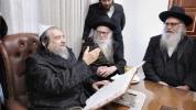 אסיפה אין שטוב פון הרה"ק רבי יעקב מאיר שעכטער שליט"א דורך גדולי זקני חסידות ברסלב אין בארפורברייטונג צום קיבוץ אין אומאן ראש השנה תשפ"ה 