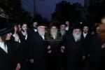  הכנסת ספר תורה צו ביהמ"ד צאנז קלויזענבורג אין מאנסי אריינגעגעבן דורך אב"ד לינז וויליאמסבורג בראשות כ"ק אדמו"ר מצאנז קלויזענבורג שליט"א