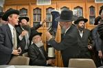 מעמד הכסת ספר תורה צו היכל ישיבת הגר"יש לצעירים 