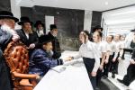 האדמו"ר מבאבוב - 45 בביקור ביי תלמידי הזומער חדר