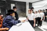 האדמו"ר מבאבוב - 45 בביקור ביי תלמידי הזומער חדר