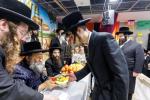 האדמו"ר מבאבוב - 45 בביקור ביי תלמידי הזומער חדר