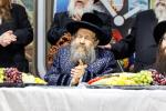 האדמו"ר מבאבוב - 45 בביקור ביי תלמידי הזומער חדר