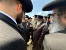 כ"ק אדמו"ר מסאטמאר שליט"א שטאט אפ באזוכן ביי נייע געגענטער וועלכע ווערן געבויעט דורך קהל יטב לב ד'סאטמאר 