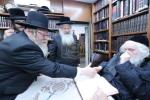 הגאון רבי אהרן בראנסדארפער שליט"א ביי כ"ק גאב"ד ירושלים שליט"א 