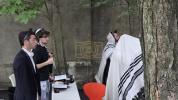 בילדער אין ניקלשבורג ביהמ"ד 