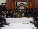 הרה"ק רבי יעקב מאיר שעכטער שליט"א איז זיך משתתף ביי שמחת הברית לנכד המשפיע הרה"צ רבי צבי מאיר זילבערבערג שליט"א און נכד הגאון רבי שמואל אליעזר שטערן שליט"א רב מערב בני ברק