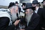כ"ק גאב"ד ירושלים שליט"א ביי קרי"ש ליינען און ברית פון א אור אייניקל