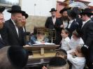 כ"ק גאב"ד ירושלים שליט"א ביי קרי"ש ליינען און ברית פון א אור אייניקל
