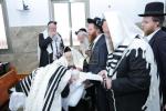 כ"ק גאב"ד ירושלים שליט"א ביי קרי"ש ליינען און ברית פון א אור אייניקל