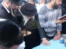 הגאון רבי אביש צענווירטה שליט"א אויף מקומות הקדושים