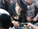 הגאון רבי אביש צענווירטה שליט"א אויף מקומות הקדושים