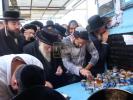 הגאון רבי אביש צענווירטה שליט"א אויף מקומות הקדושים