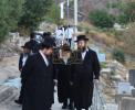 הגאון רבי אביש צענווירטה שליט"א אויף מקומות הקדושים