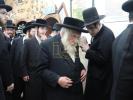הגאון רבי אביש צענווירטה שליט"א אויף מקומות הקדושים