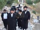 הגאון רבי אביש צענווירטה שליט"א אויף מקומות הקדושים