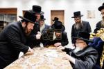 בוני עולם אין פולסטן שוואונג פונעם עפענונג פונעם נייעם אפיס אין שיכון סקווירא