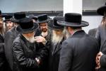 באזוך פון כ"ק אדמו"ר מסאטמאר שליט"א אין לעיקוואד לרגל די מעמד קביעת מזוזה אין נייעם סאטמארע פלייש געשעפט 
