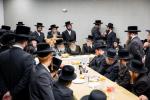 באזוך פון כ"ק אדמו"ר מסאטמאר שליט"א אין לעיקוואד לרגל די מעמד קביעת מזוזה אין נייעם סאטמארע פלייש געשעפט 