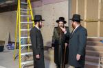 כ"ק אדמו"ר מקאסוב שליט"א אויף א בליץ באזוך אין מאנטשעסטער 