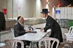 מעמד לימוד התורה פאר בחורי ישיבה לצעירים וויזניץ ביי קבר רחל