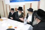מאה שערים: שמחה של מצוה לכבוד סיום ששה סדרי משנה אין די ניין טעג