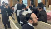 א ניקלשבורג באזוך 