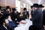 כ"ק אדמו"ר מבאבוב שליט"א באזוכט מחנה שלוה