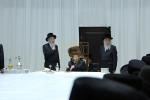 כ"ק אדמו"ר מסאדיגורא שליט"א ביים יארצייט פון סעודה פון אביו בעל עטרת ישראל ז"ל 
