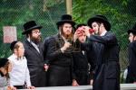 מעמד שחיטת הכבש אין מחנה ישיבת סערדאהעלי, אין שפיץ פון כ"ק אדמו"ר מסערדאהעלי שליט"א 