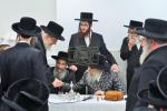 פולע בילדער פון כ"ק אדמו"ר מסאטמאר שליט"א דאנערשטאג ואתחנן -מאנטאג עקב