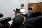פולע בילדער פון כ"ק אדמו"ר מסאטמאר שליט"א דאנערשטאג ואתחנן -מאנטאג עקב