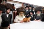 פולע בילדער פון כ"ק אדמו"ר מסאטמאר שליט"א דאנערשטאג ואתחנן -מאנטאג עקב