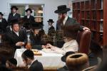 פולע בילדער פון כ"ק אדמו"ר מסאטמאר שליט"א דאנערשטאג ואתחנן -מאנטאג עקב