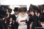 כ"ק אדמו"ר ממבקשי אמונה שליט"א אויף אפרו אין דאבוס שווייץ 
