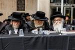  עצרת מחאה מאסן פיקטיניג בחוצות מאנהעטען אקעגן איבער די קאנסול פון די ציונים וואס איז פארופן געווארן דורך כ"ק אדמו"ר מסאטמאר שליט"א