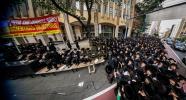  עצרת מחאה מאסן פיקטיניג בחוצות מאנהעטען אקעגן איבער די קאנסול פון די ציונים וואס איז פארופן געווארן דורך כ"ק אדמו"ר מסאטמאר שליט"א