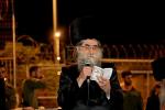 "חכם עדיף מנביא" שיטת הרה"ק מסאטמאר זי"ע ווערט אנערקערט ביי גאנץ כלל ישראל ווען גדולי ישראל זעצן פאר צו מוחה ביים תפיסה ווי די בחורים וועלעכע ווילן זיך נישט מתגייס זיין זיצן 