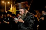 "חכם עדיף מנביא" שיטת הרה"ק מסאטמאר זי"ע ווערט אנערקערט ביי גאנץ כלל ישראל ווען גדולי ישראל זעצן פאר צו מוחה ביים תפיסה ווי די בחורים וועלעכע ווילן זיך נישט מתגייס זיין זיצן 