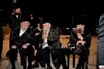 "חכם עדיף מנביא" שיטת הרה"ק מסאטמאר זי"ע ווערט אנערקערט ביי גאנץ כלל ישראל ווען גדולי ישראל זעצן פאר צו מוחה ביים תפיסה ווי די בחורים וועלעכע ווילן זיך נישט מתגייס זיין זיצן 