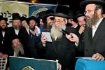 "חכם עדיף מנביא" שיטת הרה"ק מסאטמאר זי"ע ווערט אנערקערט ביי גאנץ כלל ישראל ווען גדולי ישראל זעצן פאר צו מוחה ביים תפיסה ווי די בחורים וועלעכע ווילן זיך נישט מתגייס זיין זיצן 