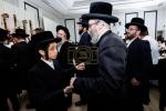 בר מצוה פון בן הרבני הנגיד ר' ליפא פריעדמאן הי"ו אין די נייע חתונה זאל עטרת מלכה אין קרית יואל בראשות כ"ק אדמו"ר מסאטמאר שליט"א 