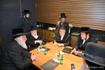 הרב  חיים יחזקאל שטיין אויפן וועג קיין ארץ ישראל אין באגלייטונג פון זיין  אייניקל הנגיד ר' יואל לאנדא הי"ו לקראת היומא דהילולא פון הרה"ק מסאטמאר זי"ע