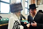 כ"ק אדמו"ר מסאטמאר שליט"א ביי א ברית פון א אור אייניקל אין ביהמ"ד אהל פיגא 
